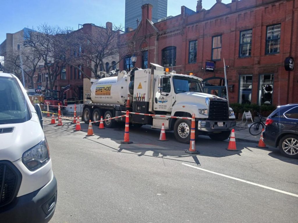 Safetydig hydro excavation work photo